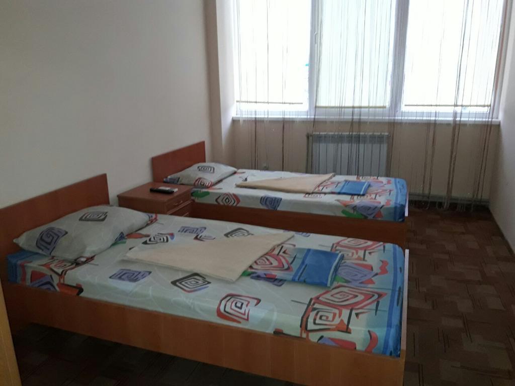 Готель Ас Берегово Eksteriør bilde